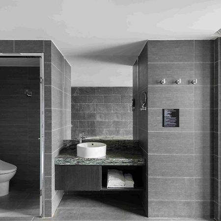 Lakeshore Hotel סואו מראה חיצוני תמונה